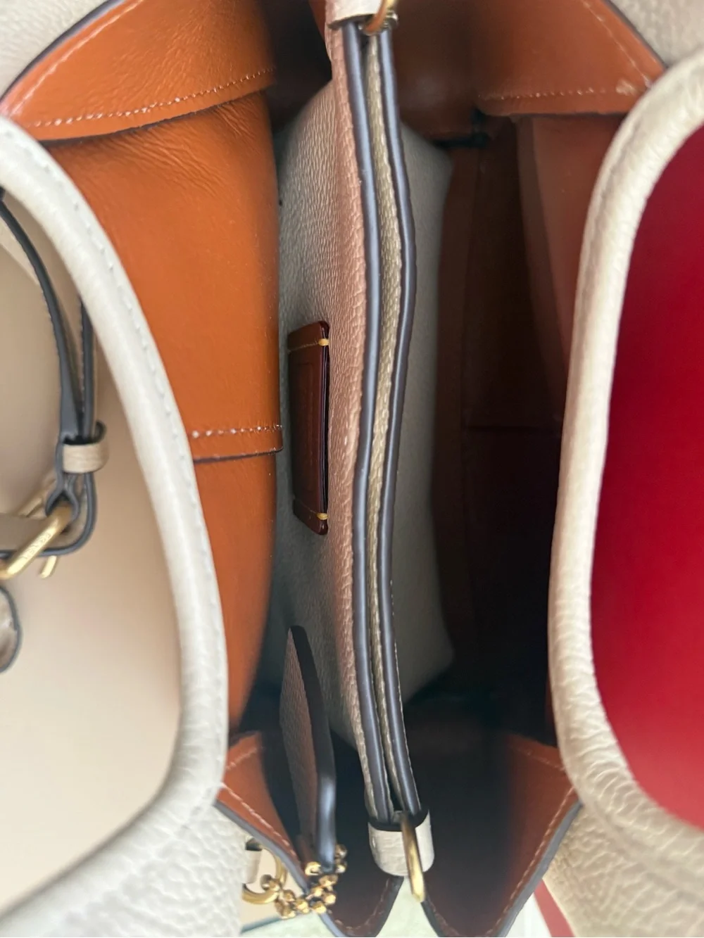 Coach Lana Shoulder Bag 23 Ivory Pebble Leather EUC